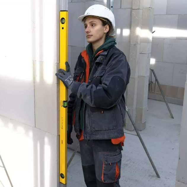 A Stabila 60cm spirit level with an extruded aluminium body and accurate vials, for checking horizontal and vertical alignment.