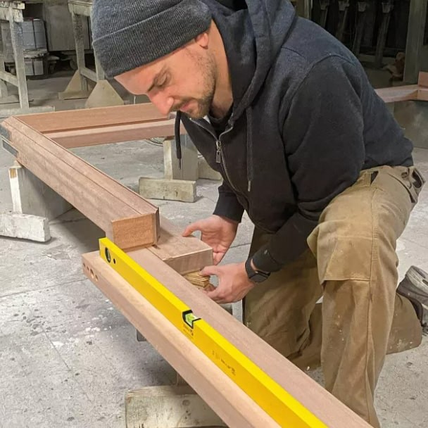 A Stabila 40cm spirit level with an extruded aluminium body and accurate vials, for checking horizontal and vertical alignment.