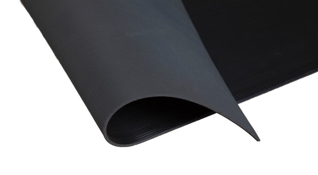 Armorgard TKD1RM Trekdror 1 - Fine Fluted Rubber Mat 1040 x 437 x 3mm