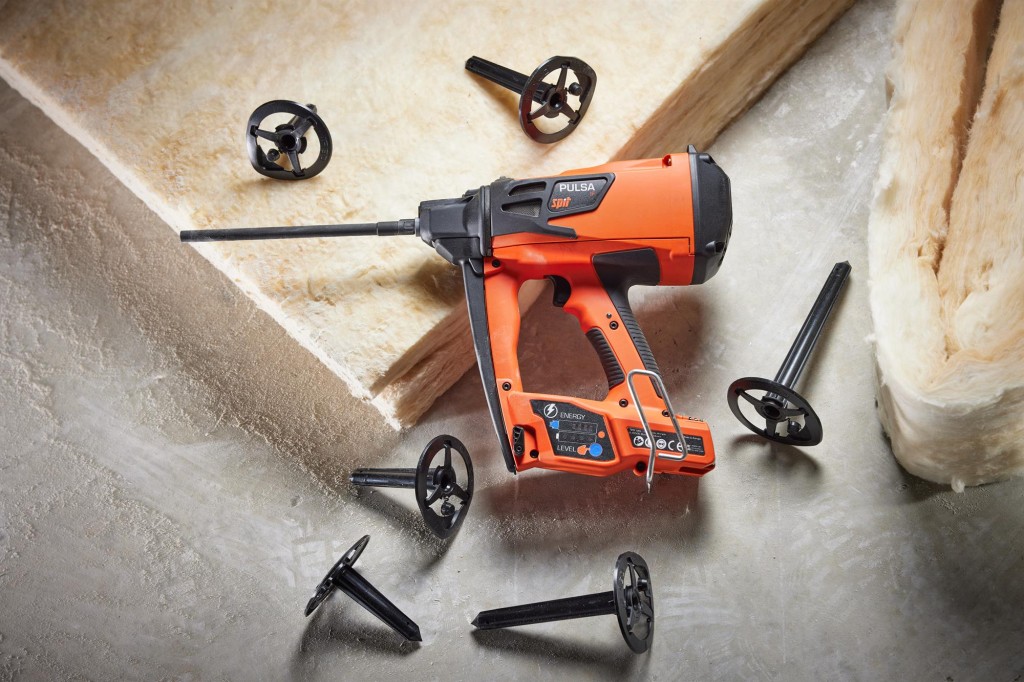 A steel wire nail with a flat head and a smooth shank, for general-purpose timber fastening.