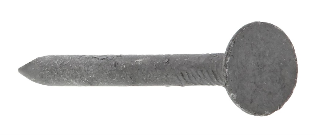 A hot-dip galvanised 3×35mm wire nail with a flat head and a smooth shank, for general-purpose timber fastening.
