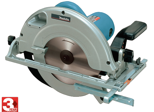 makita circular saw and case,