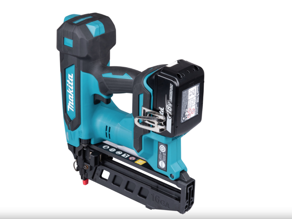 makita 18v nail gun with case,