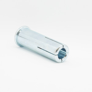 A nylon wall plug with a ribbed body that expands on screw insertion, designed for use in solid masonry including concrete and brick.