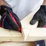 A marking tool with a hardened scribing tip or pencil lead, used for accurately marking cut lines on timber, metal, and masonry.