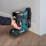 makita finishing nail gun and batteries,