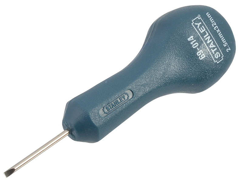 A steel wire nail with a flat head and a smooth shank, for general-purpose timber fastening.