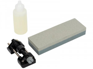 A hardened steel chisel with a bevelled cutting edge and a square-section body, for cutting stone, brick, or timber.