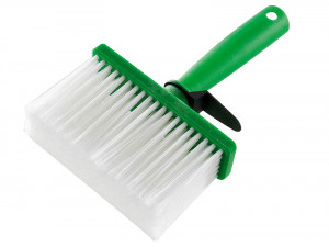 A 40mm flat-cut paintbrush with synthetic or natural bristles and a wooden or plastic handle, for applying paint and primer.
