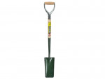 A gardening spade with a wooden handle, a metal D-grip at the top, and a narrow, green metal blade. A product label is attached to the handle.