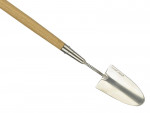 A trowel with a polished steel blade and an ergonomic handle, for applying and finishing mortar, plaster, and adhesive.
