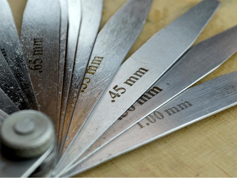 A Faithfull hand tool with a metal working end and an ergonomic handle, designed for general construction and maintenance tasks.