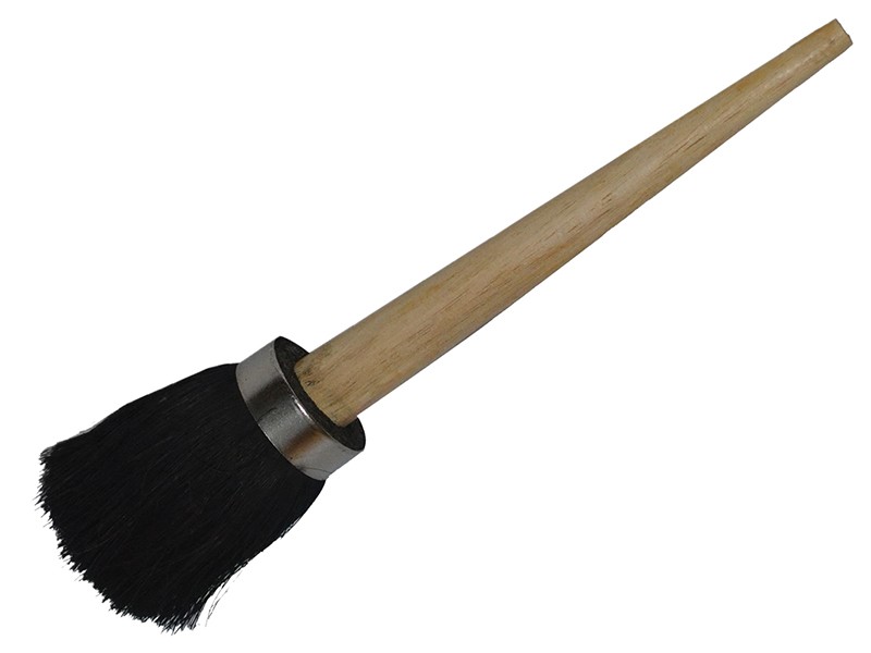 A brush with natural or synthetic bristles and an ergonomic handle, for applying coatings or cleaning surfaces.