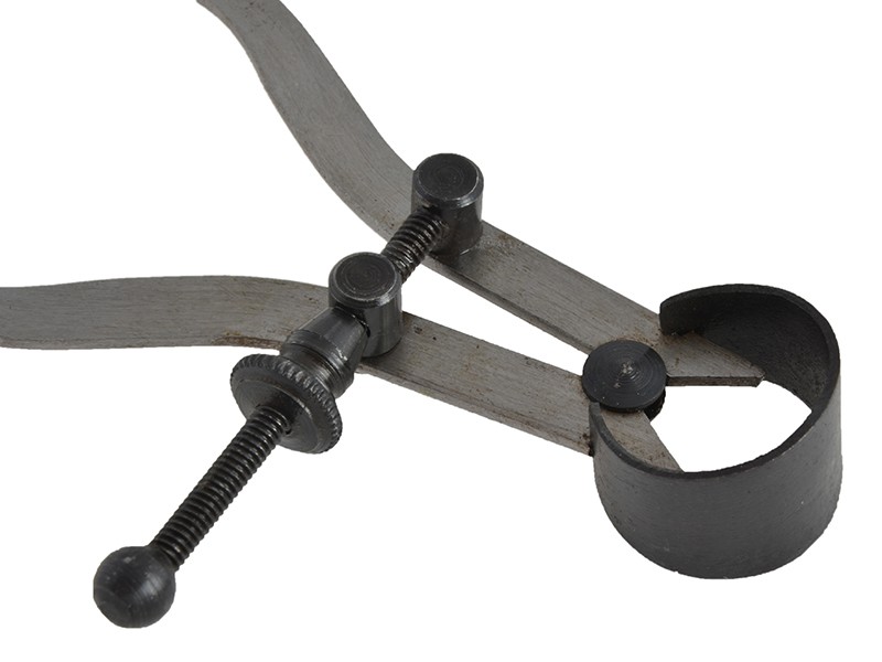 A Faithfull hand tool with a metal working end and an ergonomic handle, designed for general construction and maintenance tasks.