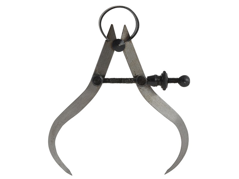 A Faithfull hand tool with a metal working end and an ergonomic handle, designed for general construction and maintenance tasks.