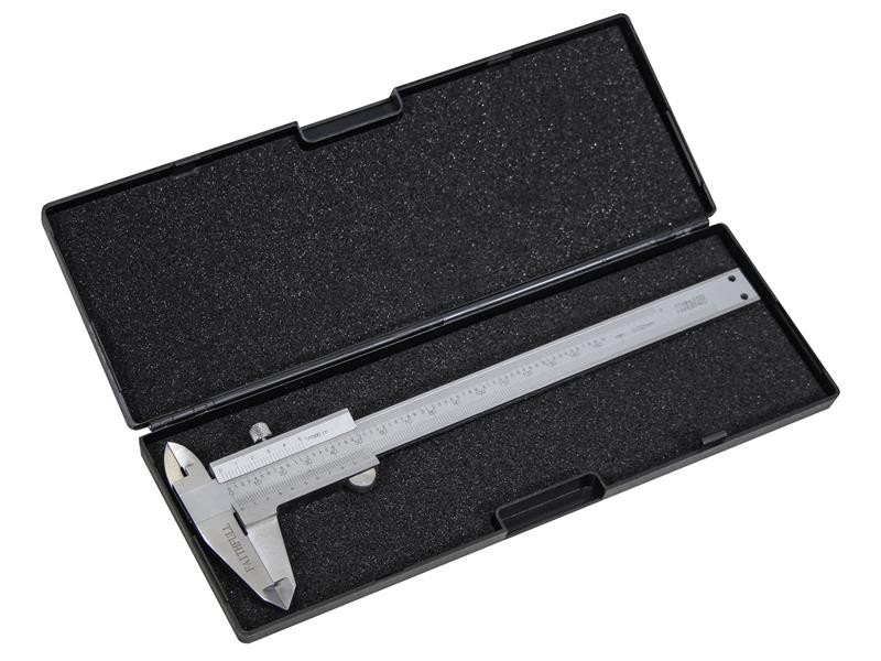 A Faithfull hand tool with a metal working end and an ergonomic handle, designed for general construction and maintenance tasks.