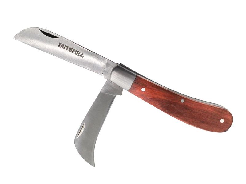A cutting knife with a steel blade and an ergonomic handle, for general site and workshop use.