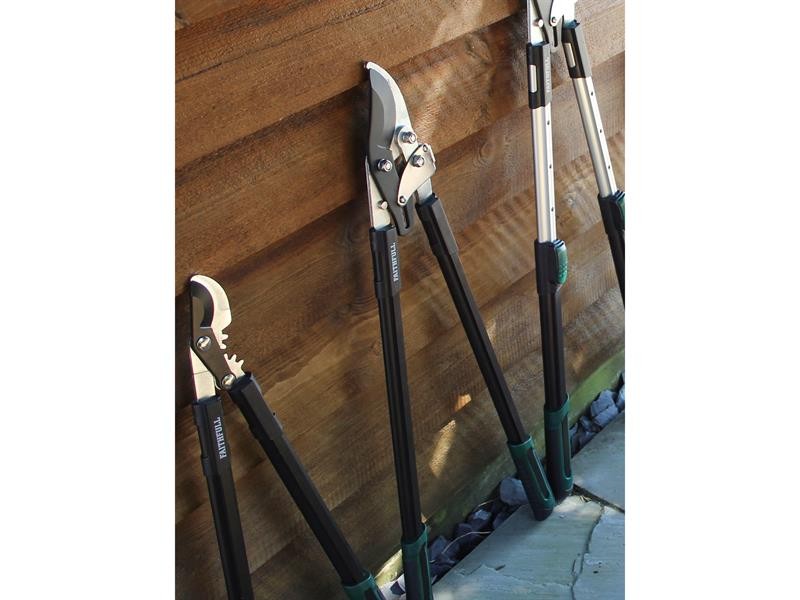 A Faithfull hand tool with a metal working end and an ergonomic handle, designed for general construction and maintenance tasks.