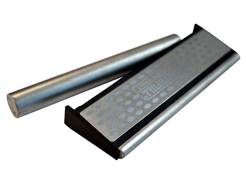 A Faithfull hand tool with a metal working end and an ergonomic handle, designed for general construction and maintenance tasks.