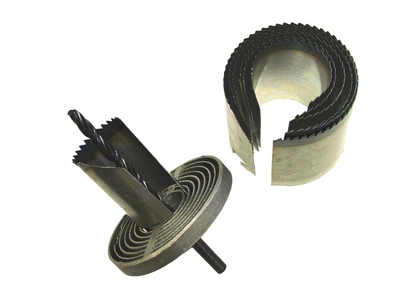 A bi-metal 63mm hole saw with hardened teeth and a centre drill-bit pilot, for cutting large-diameter holes in timber, metal, and plastic.