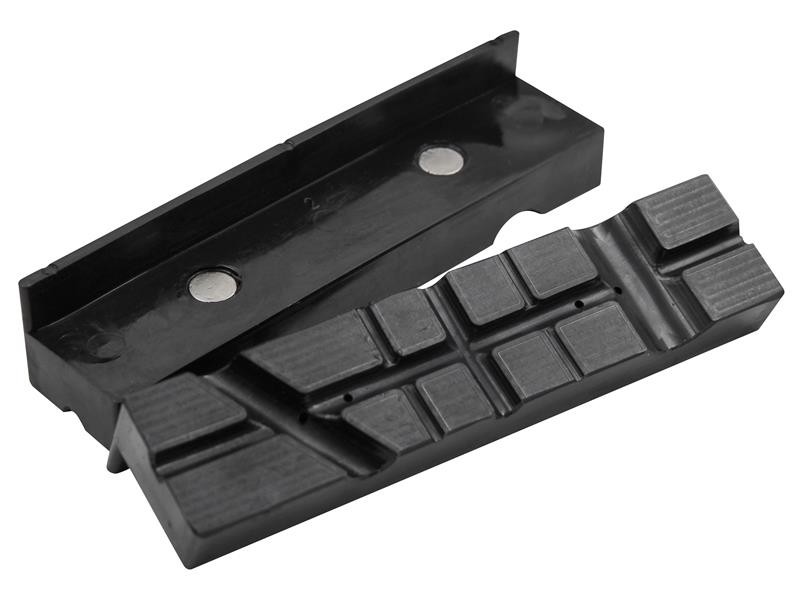A Faithfull clamp with an adjustable jaw and a screw-tightening mechanism, for holding workpieces in position during cutting, drilling, or bonding.