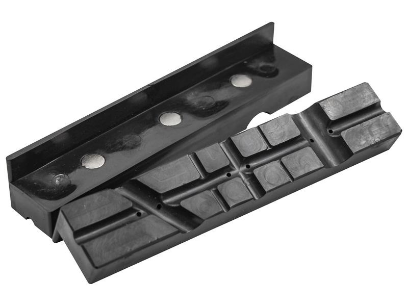 A Faithfull clamp with an adjustable jaw and a screw-tightening mechanism, for holding workpieces in position during cutting, drilling, or bonding.