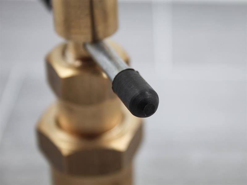 A Faithfull hand tool with a metal working end and an ergonomic handle, designed for general construction and maintenance tasks.