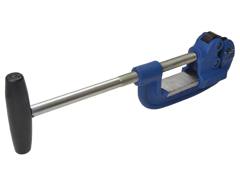 A cutting knife with a steel blade and an ergonomic handle, for general site and workshop use.