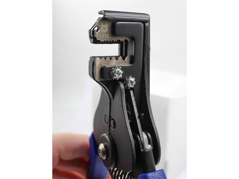 A Faithfull hand tool with a metal working end and an ergonomic handle, designed for general construction and maintenance tasks.