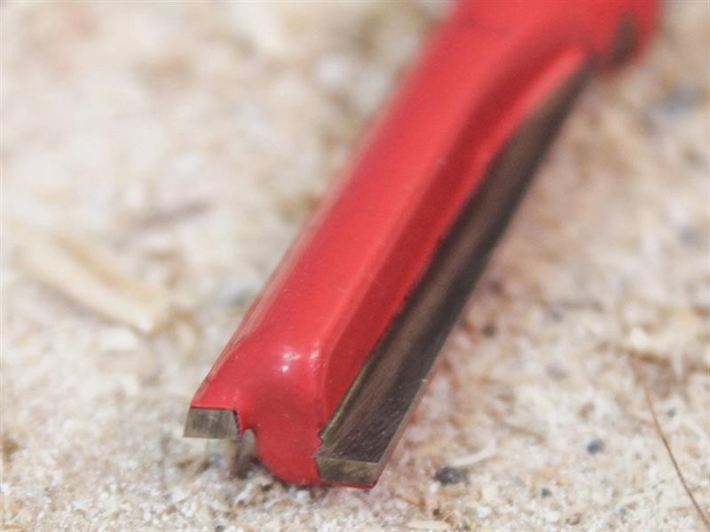 A Faithfull plunge router with a fine depth adjuster and a guide fence, for cutting grooves, rebates, and profiles in timber.