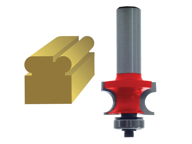 A Faithfull plunge router with a fine depth adjuster and a guide fence, for cutting grooves, rebates, and profiles in timber.