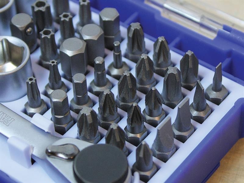 A Faithfull socket wrench set with a ratchet handle and multiple socket sizes, for tightening and loosening nuts and bolts.