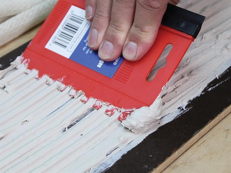 A Faithfull hand tool with a metal working end and an ergonomic handle, designed for general construction and maintenance tasks.