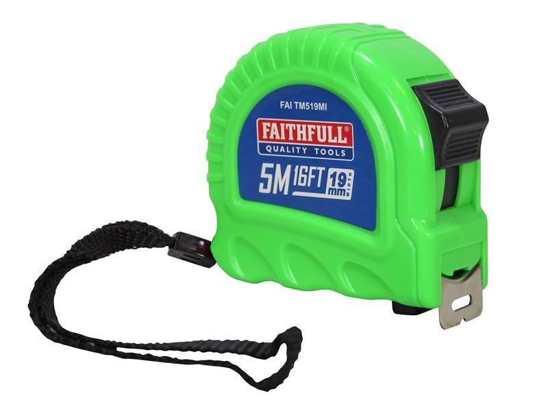 A Faithfull 519m retractable tape measure with a 19mm-wide blade, a rubberised case, and a belt clip, for general site measurement.