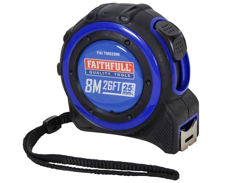 A Faithfull 825m retractable tape measure with a 25mm-wide blade, a rubberised case, and a belt clip, for general site measurement.