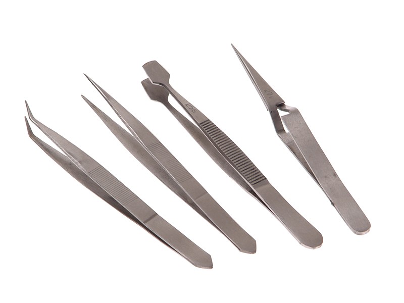 A Faithfull hand tool with a metal working end and an ergonomic handle, designed for general construction and maintenance tasks.
