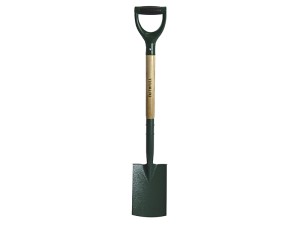 A Faithfull short-handled square-bladed spade with a steel blade and a wooden or fibreglass shaft, for general digging work.
