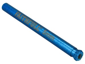 A bi-metal 5mm hole saw with hardened teeth and a centre drill-bit pilot, for cutting large-diameter holes in timber, metal, and plastic.