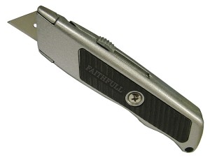 A Faithfull retractable tape measure with a blade, a rubberised case, and a belt clip, for general site measurement.