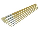 A brush with natural or synthetic bristles and an ergonomic handle, for applying coatings or cleaning surfaces.