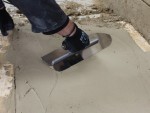 A cartridge of Faithfull white grab adhesive with a high-initial-bond formula, for instantly fixing panels, skirtings, and architraves.