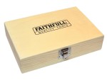 A Faithfull plunge router with a fine depth adjuster and a guide fence, for cutting grooves, rebates, and profiles in timber.